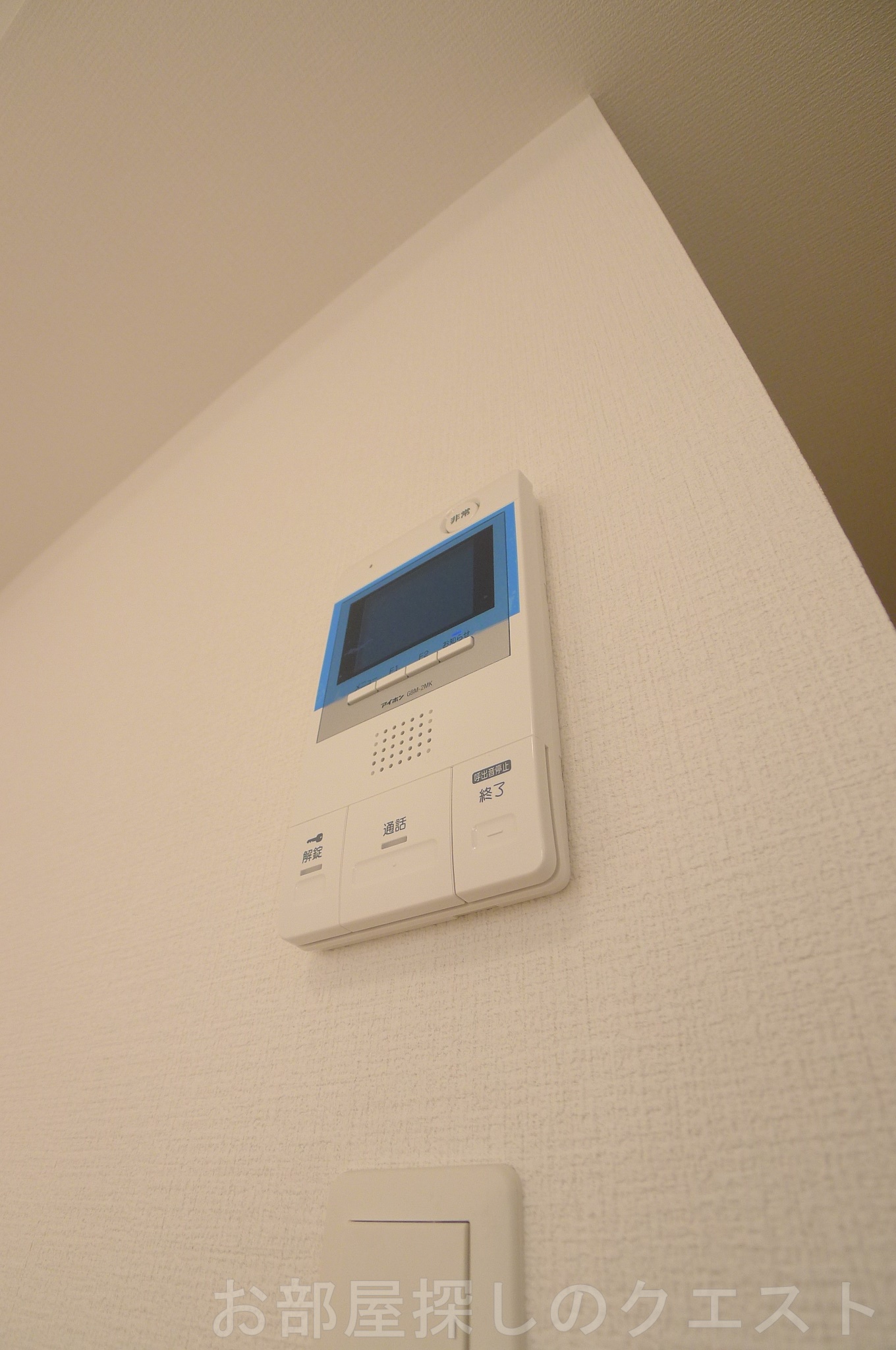 セキュリティ　（写真は同タイプ反転）