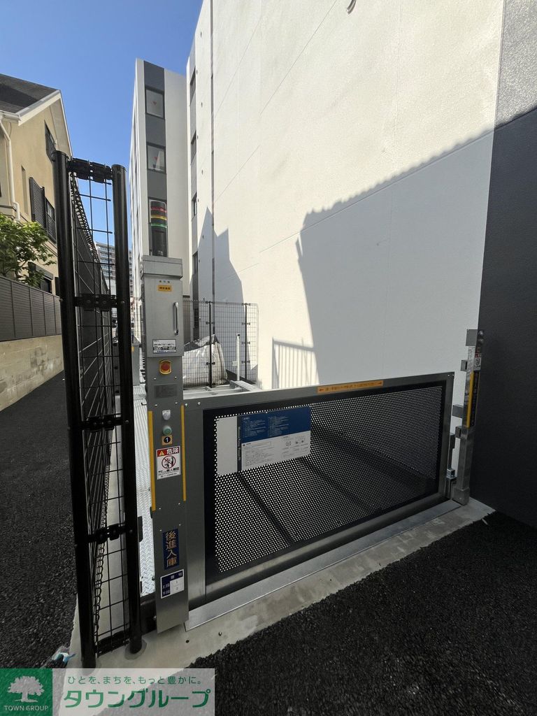 駐車場　駐車場