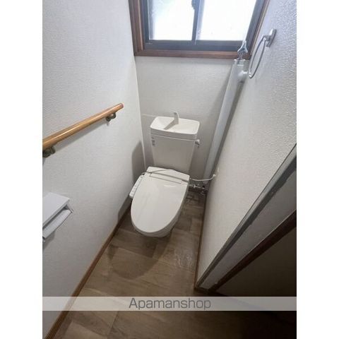 札幌市電 静修学園前駅 徒歩4分 2階建 築64年のトイレ写真