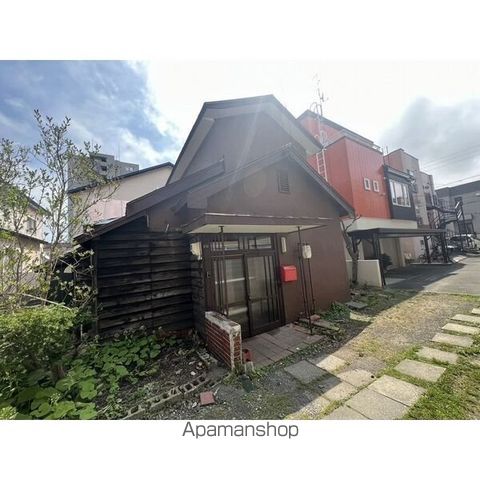 札幌市電 静修学園前駅 徒歩4分 2階建 築64年の外観写真