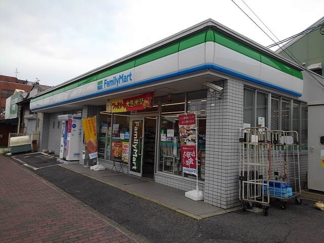 その他　ファミリーマート泉大津豊中店まで300m