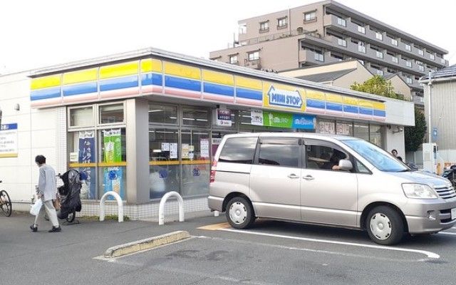 コンビニ　ミニストップ前原西４丁目店（コンビニ）まで350m