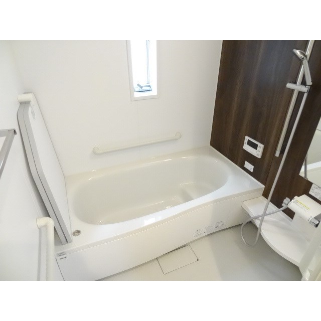 バス・シャワールーム　別部屋参考写真