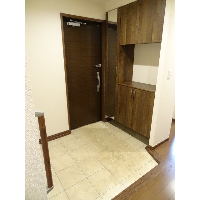 玄関　別部屋参考写真