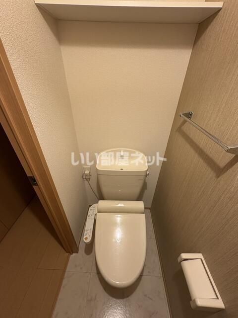 ＪＲ仙石線 福田町駅 徒歩10分 2階建 築16年のトイレ写真