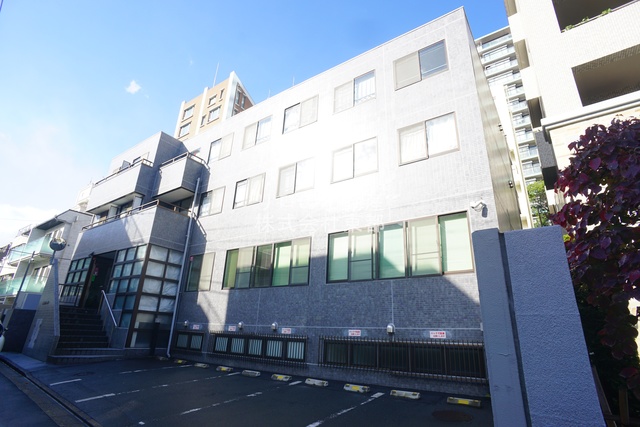 建物外観　鉄筋コンクリート造！マンションタイプのご紹介です♪