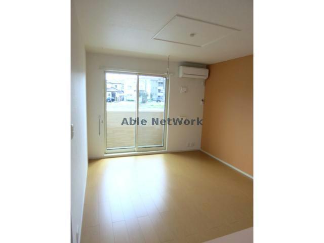 西尾市 2階建 築12年の居間写真
