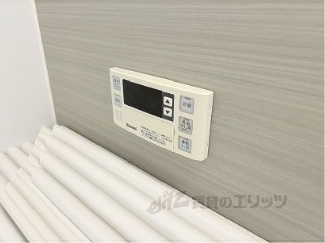 その他設備　給湯器リモコン