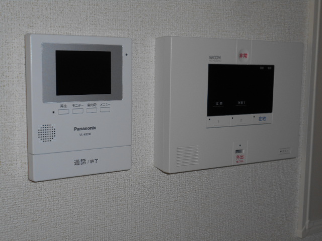 セキュリティ　警備会社（セコム）加入・カラーＴＶモニターホン完備