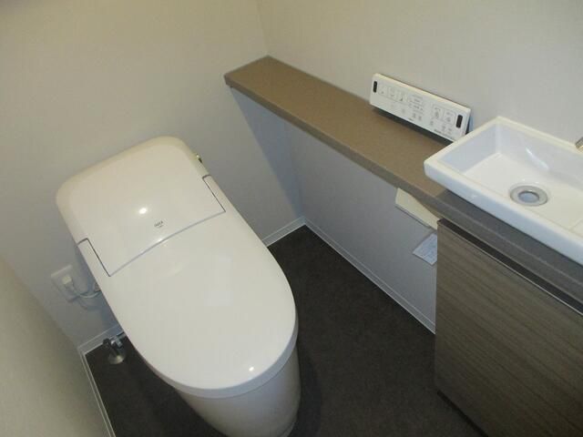 トイレ　トイレもきれいです