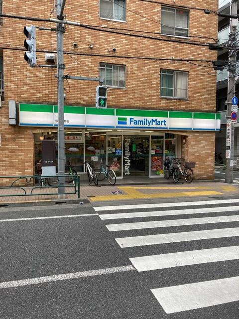 コンビニ　ファミリーマート練馬桜台店（コンビニ）まで191m