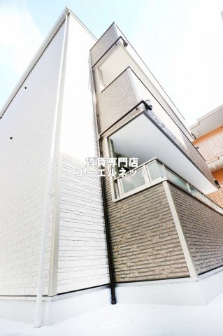 地下鉄御堂筋線 江坂駅 徒歩13分 築6年