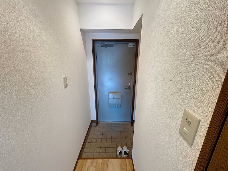玄関　※別部屋の写真です