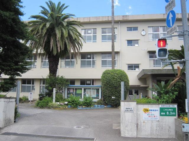 小学校　大宮小学校（小学校）まで1500m