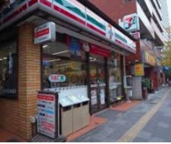 コンビニ　セブンイレブン港区海岸3丁目店（コンビニ）まで576m