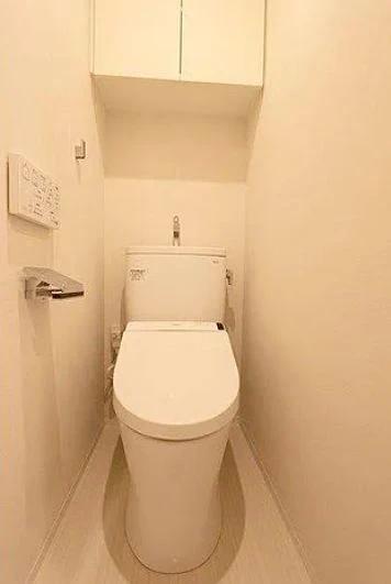 GENOVIA板橋 west green veilのトイレ写真