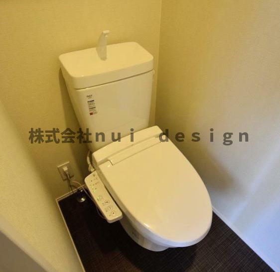 都営大江戸線 春日駅 徒歩6分 3階建 築6年のトイレ写真