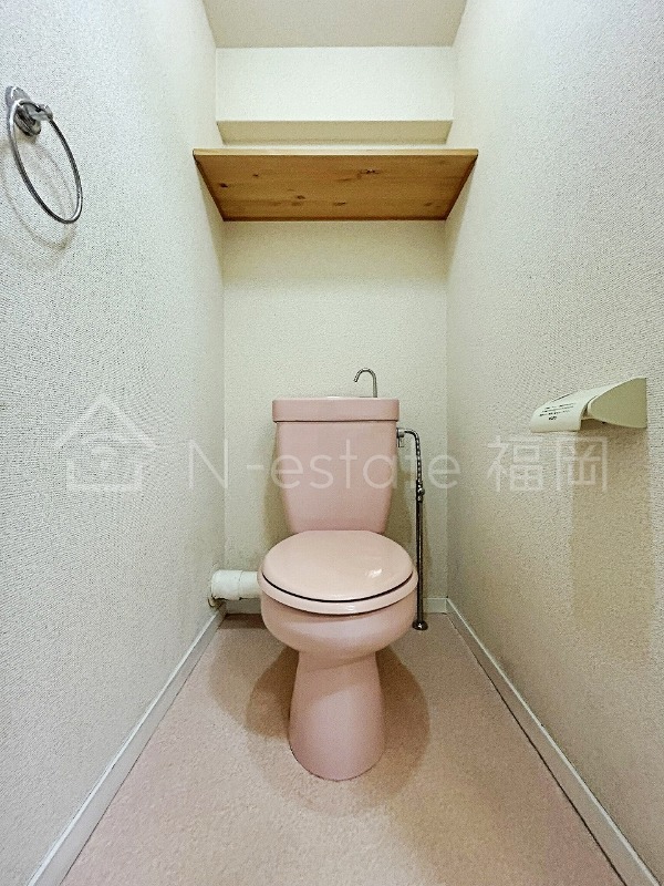 地下鉄空港線 西新駅 徒歩6分 5階建 築42年のトイレ写真
