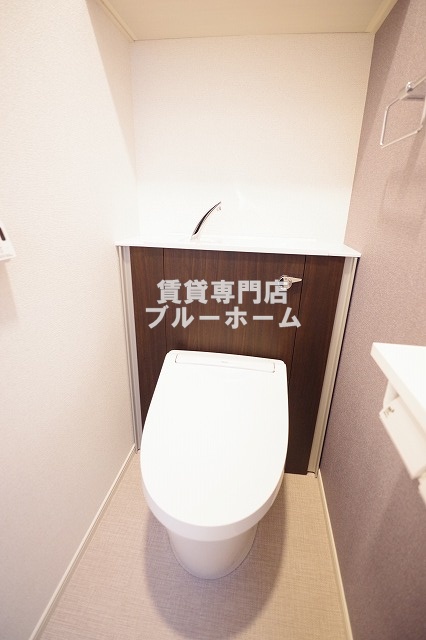トイレ　タンクレストイレ！