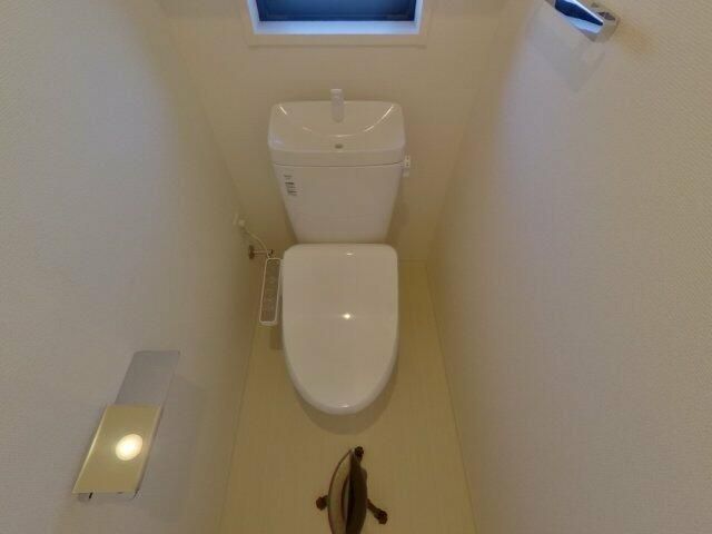 トイレ　写真は同タイプ住居です。