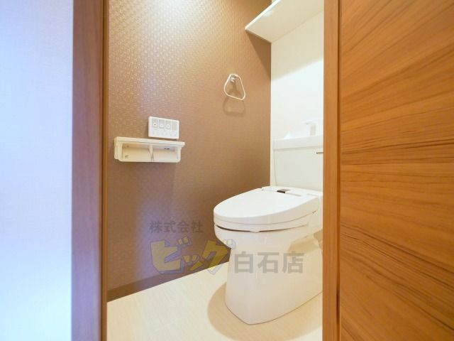 トイレ　ウォシュレット付きのトイレです♪