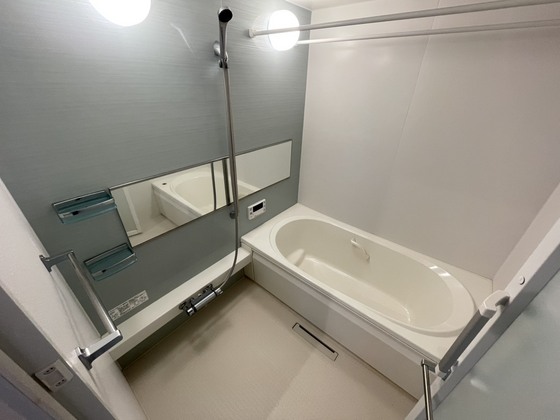 バス・シャワールーム　※別部屋の写真です