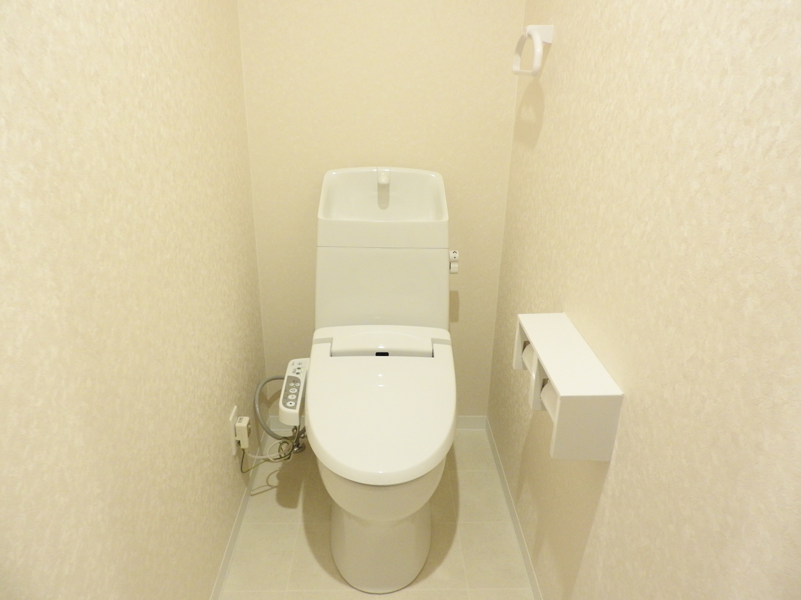 ＪＲ長崎本線 長与駅 徒歩18分 3階建 築5年のトイレ写真