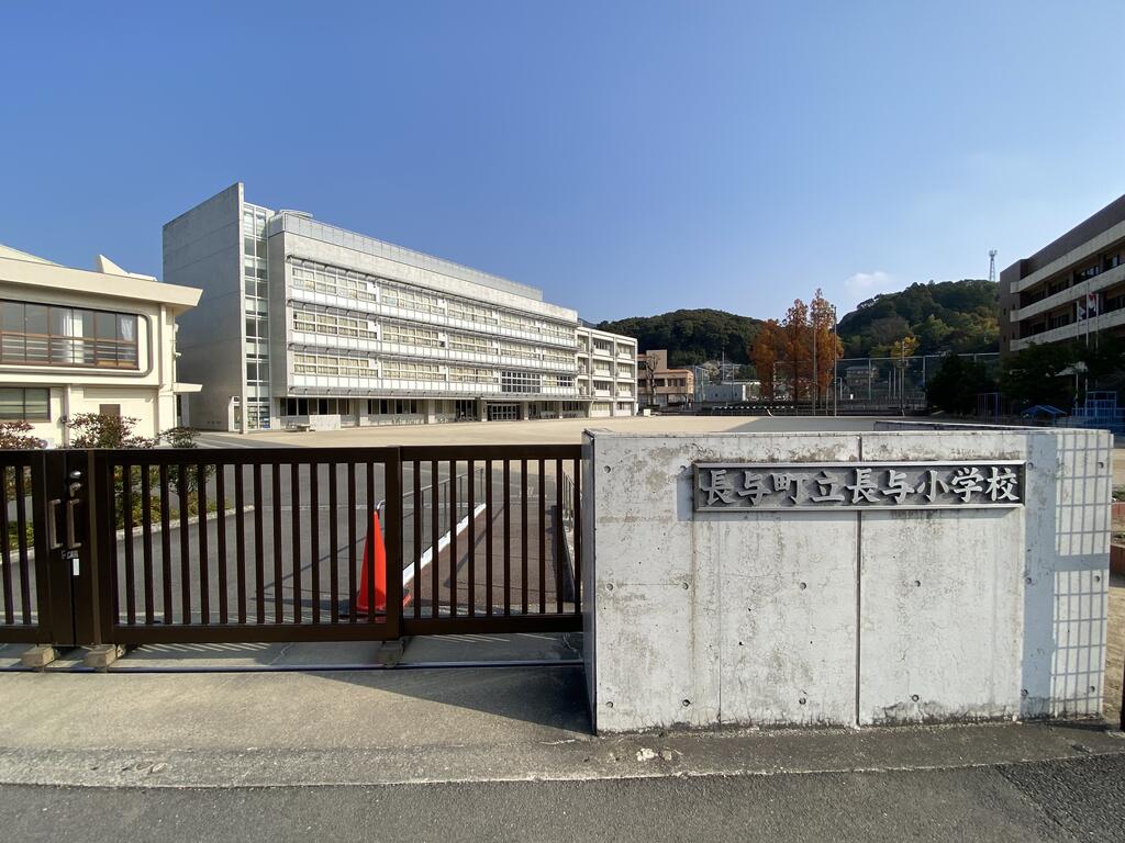 ＪＲ長崎本線 長与駅 徒歩18分 3階建 築5年の周辺写真