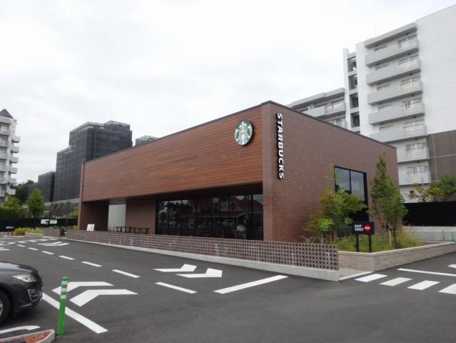 飲食店　スターバックス（飲食店）まで850m