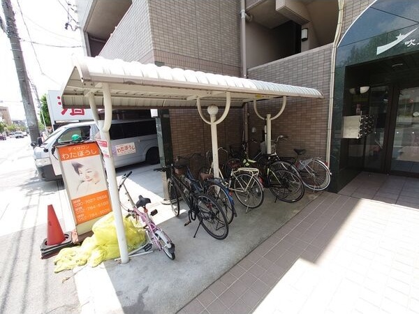 地下鉄桜通線 吹上駅 徒歩5分 4階建 築21年の外観写真