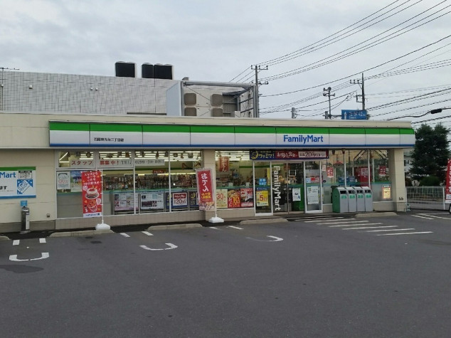 コンビニ　ファミリーマート 石岡東光台二丁目店（コンビニ）まで702m