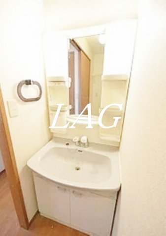 洗面設備　独立洗面台です。