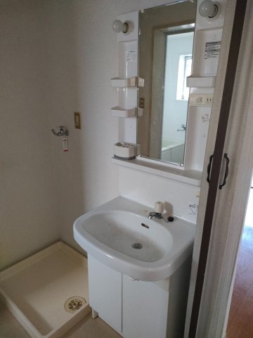 洗面設備　※別号室参考写真です