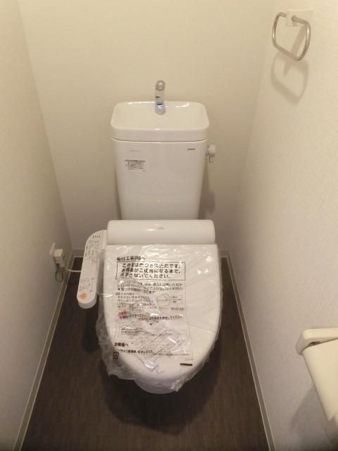 トイレ　ウォシュレット完備