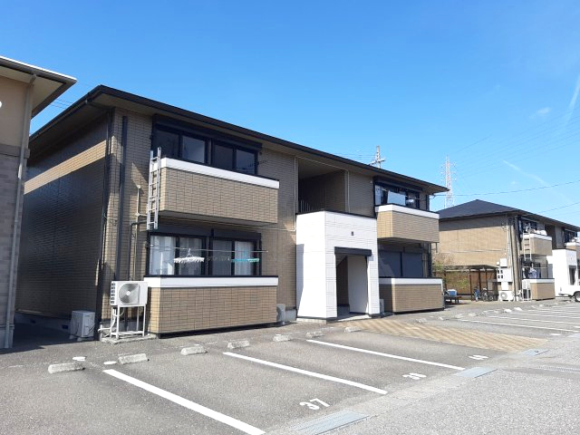 建物外観　2022年4月撮影