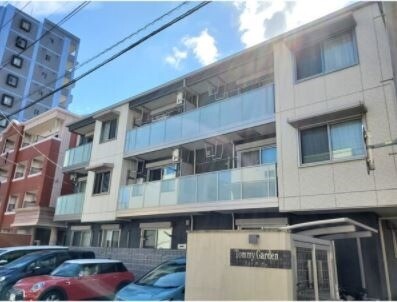 建物外観　最寄り駅徒歩8分圏内の人気マンション