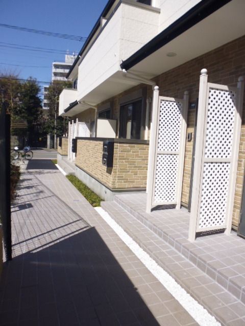 エントランス　★玄関外通路★