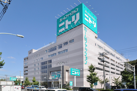 ホームセンター　（株）ニトリ松戸店（ホームセンター）まで728m