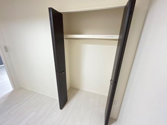 収納　洋室4.5帖のクローゼット