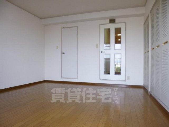 グレイパレスロック1の居間写真