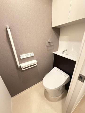 トイレ　シンプルで使いやすいトイレです