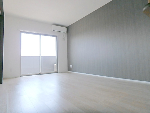居室・リビング　■お部屋は同型3階の写真です