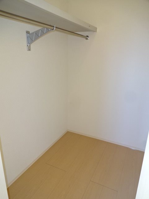 収納　写真は205号室です（参考）