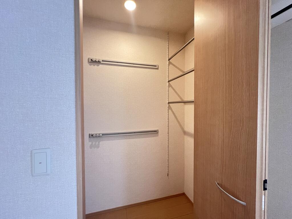 収納　奥行きのある広いクローゼット◎