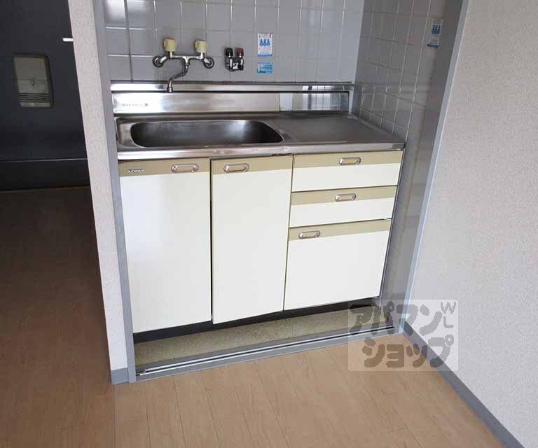 キッチン　コンパクトなキッチンです。