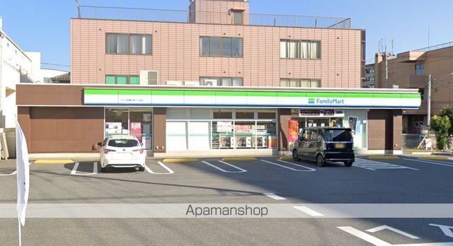 コンビニ　ファミリーマートさいたま櫛引町二丁目店（コンビニ）まで385m