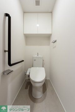 トイレ　※写真は同タイプ住戸です。