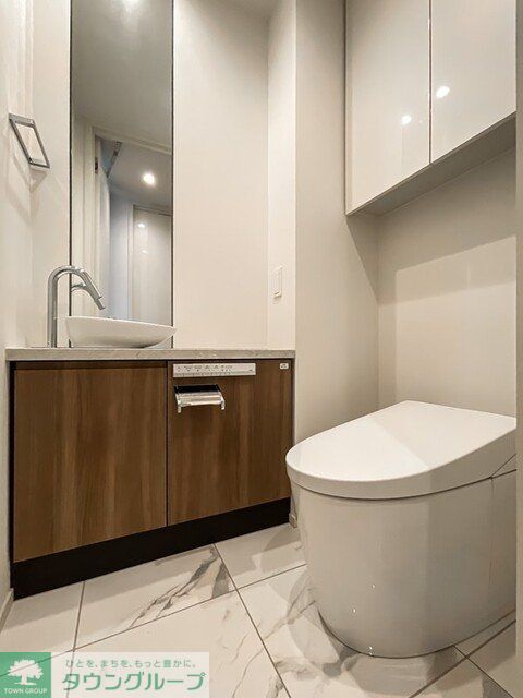 トイレ　※写真は同タイプ住戸です。