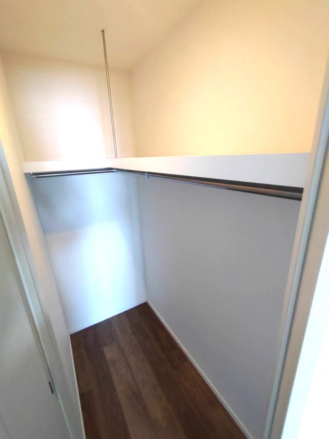 収納　写真は同タイプ住居です。