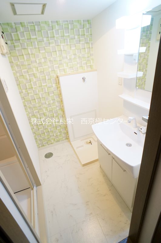 洗面設備　※同タイプ205号室の参考写真です★（実際のお部屋とは異なり
